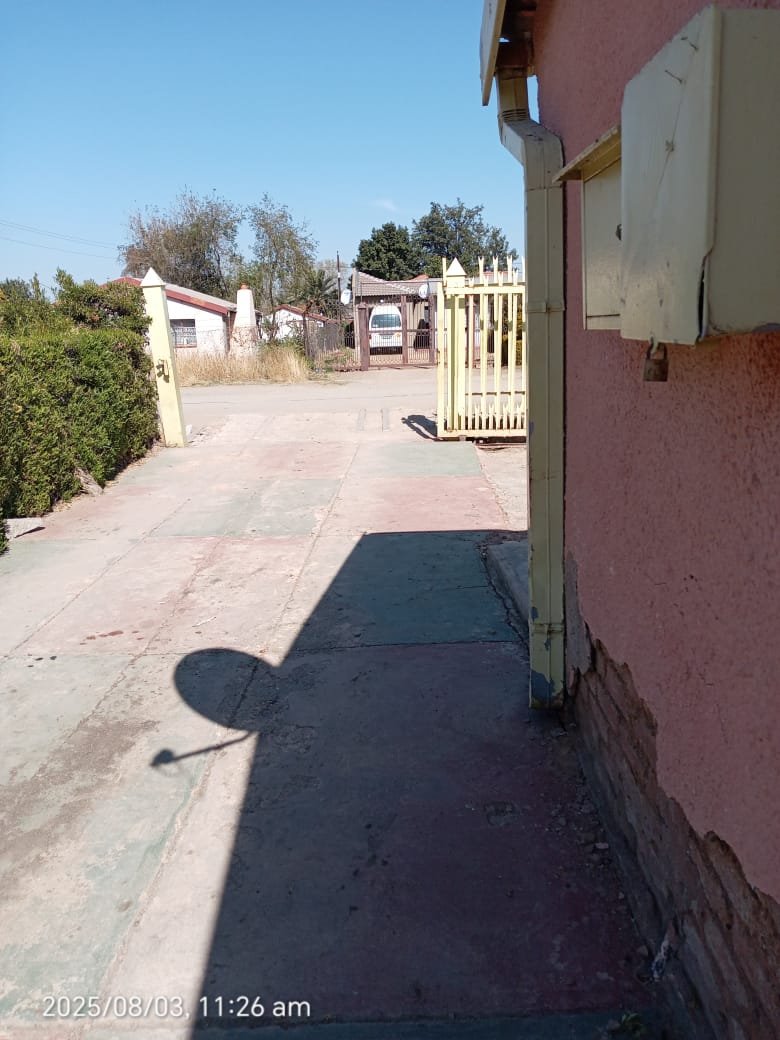 2 Bedroom Property for Sale in Mothutlung-A North West